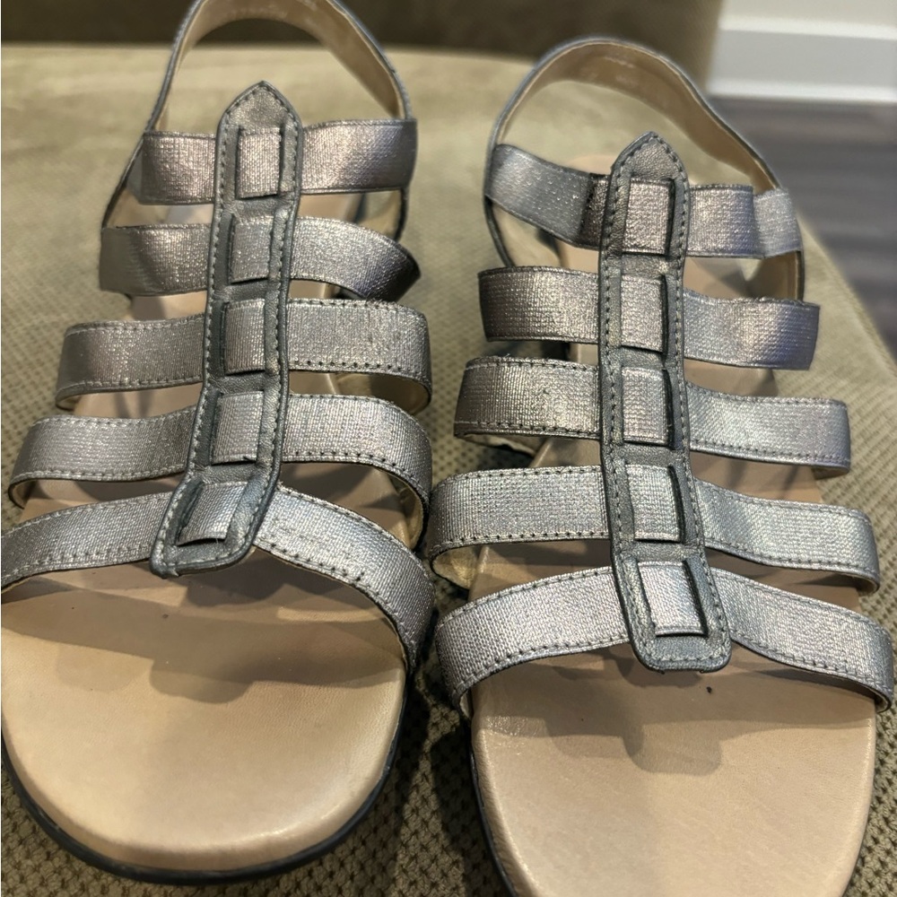 Munro woman, sandals size 8 - Picture 2 of 3